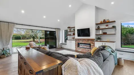 AI & TV renovation dreams putting NZ homes at risk